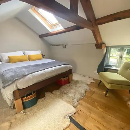 Barn: Beckside Stables * Cartmel