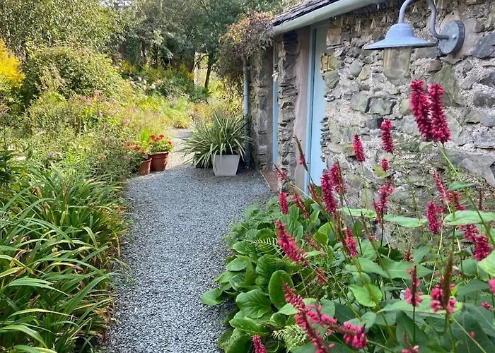 Barn: Beckside Stables * Картмел